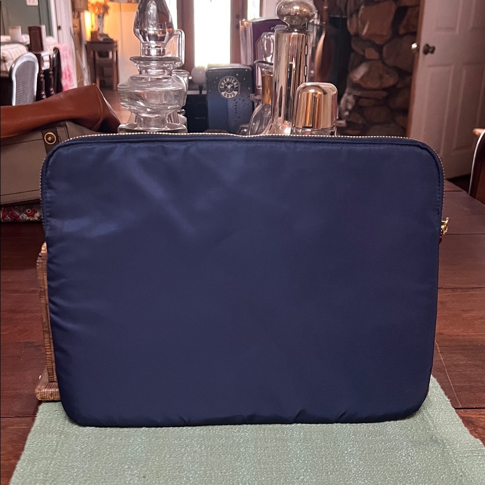 Mark & Graham Blue Laptop Case - Picture 5 of 8